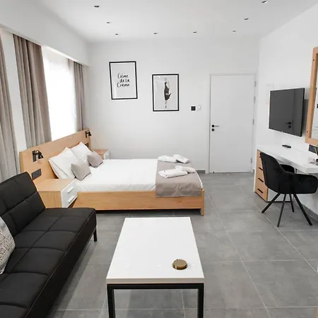 Kition Jacuzzi In Finikoudes Apartment