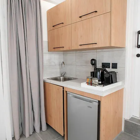Apartment Kition Jacuzzi In Finikoudes